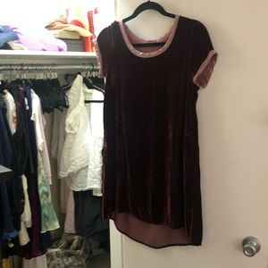 Elodie burgundy velvet dress